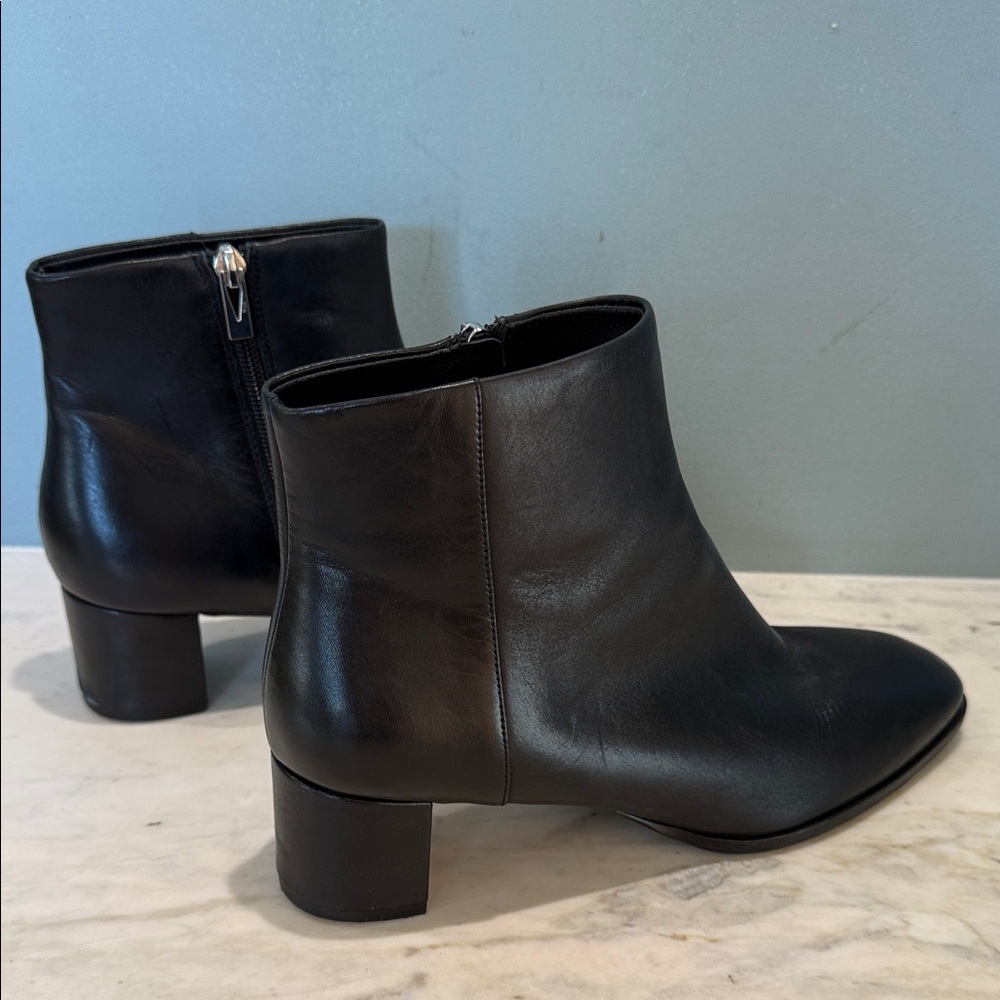 Via Spiga Black Leather Ankle Booties, size 9 m